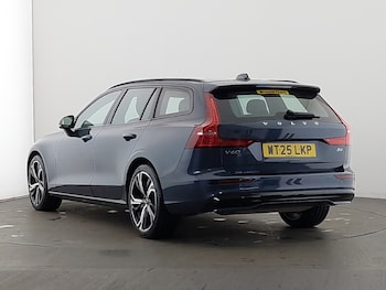 Used Volvo V60 2025 for sale - 77817390: Photo