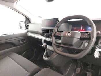 Used Vauxhall Vivaro 2024 for sale - 78998667: Photo