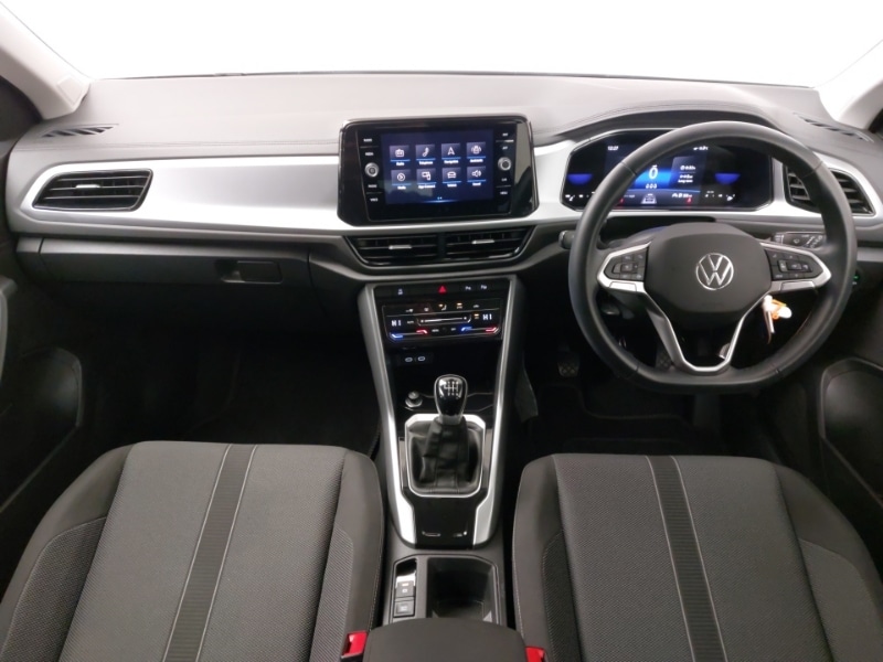 Used Volkswagen T-Roc 2023 for sale - 77105094: Photo 2