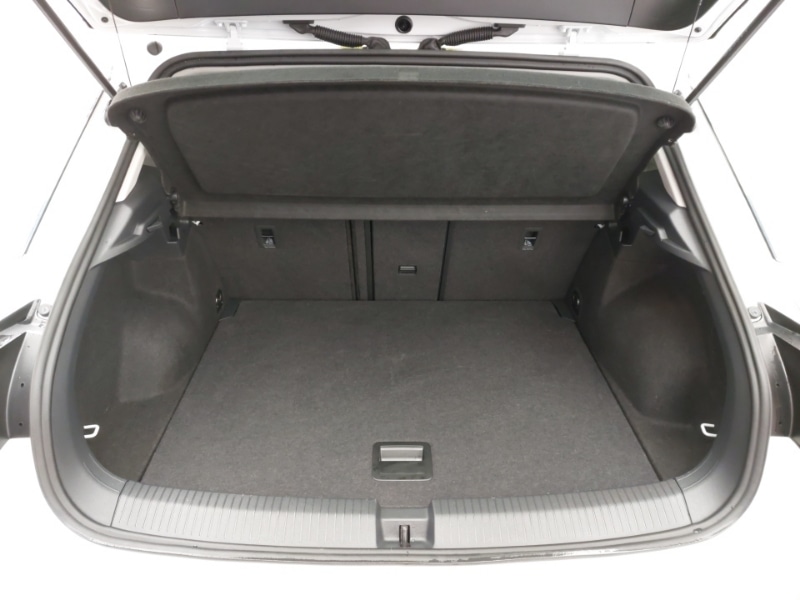 Used Volkswagen T-Roc 2023 for sale - 77105094: Photo 8