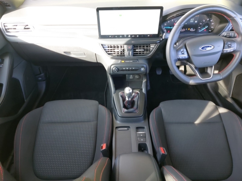 Used Ford Focus 2023 for sale - 77556545: Photo 2