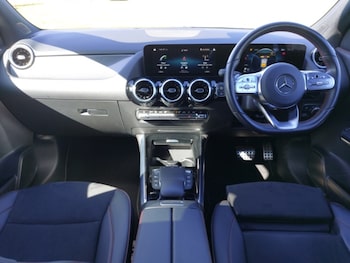 Used Mercedes-Benz GLA 2022 for sale - 78230559: Photo