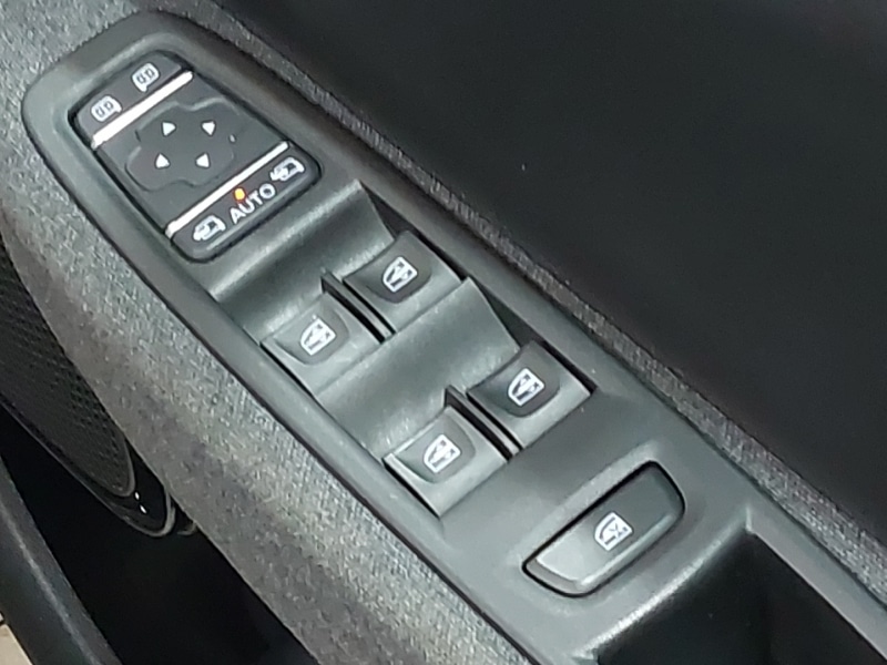 Used Renault Zoe 2022 for sale - 77343664: Photo 12