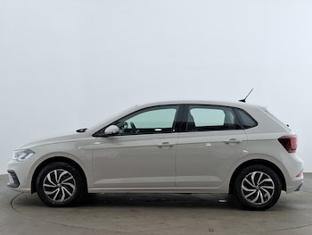 Used Volkswagen Polo 2023 for sale - 76954929: Photo