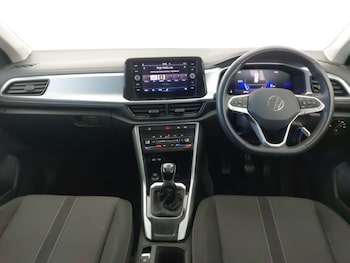 Used Volkswagen T-Roc 2022 for sale - 75326412: Photo