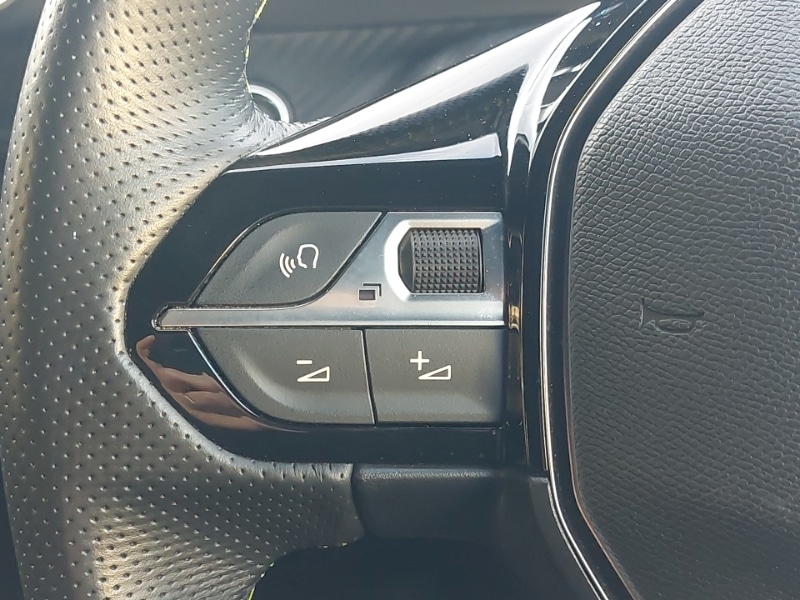 Used Peugeot 2008 2022 for sale - 76656836: Photo 12