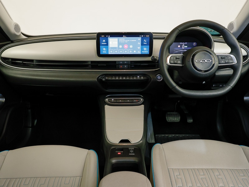 Used Fiat 600 2024 for sale - 77987108: Photo 2