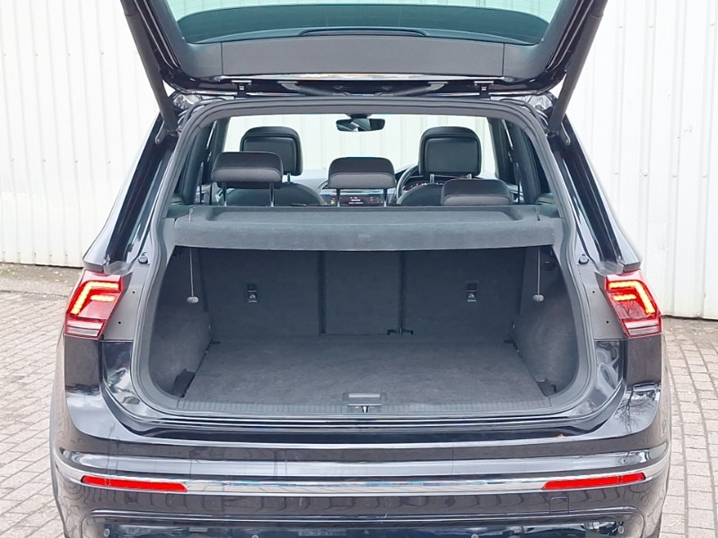 Used Volkswagen Tiguan 2020 for sale - 77645103: Photo 8