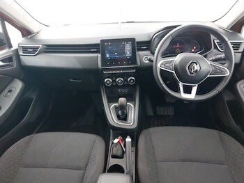 Used Renault Clio 2023 for sale - 77358212: Photo