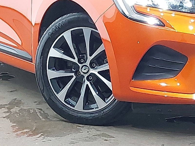 Used Renault Clio 2023 for sale - 77358212: Photo 9