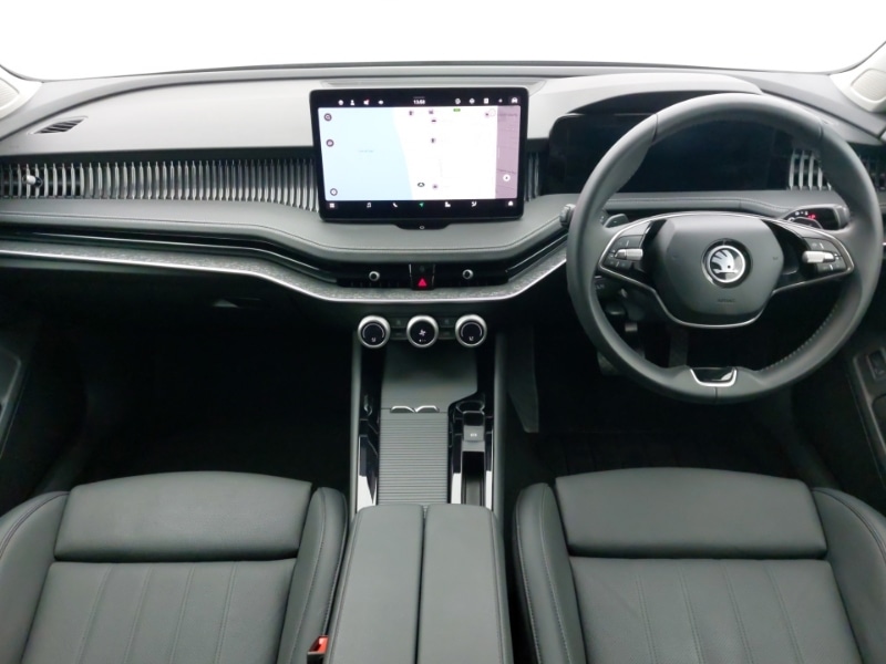 Used Skoda Superb 2024 for sale - 76544134: Photo 2