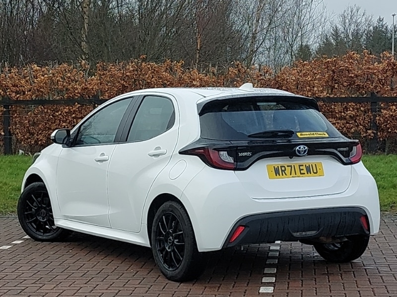 Used Toyota Yaris 2021 for sale - 77677644: Photo 3