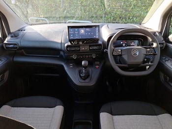 Used Citroen Berlingo 2025 for sale - 76600317: Photo