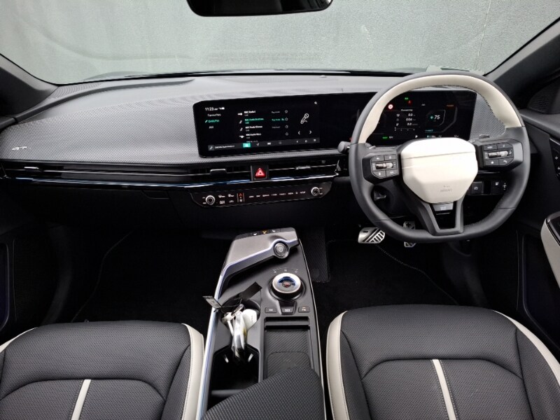 Used Kia EV6 2025 for sale - 77197137: Photo 2