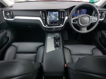 Used Volvo V60 2023 for sale - 78519157: Photo