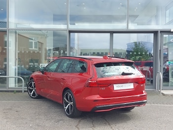 Used Volvo V60 2023 for sale - 78519157: Photo