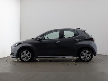 Used Toyota Yaris 2024 for sale - 77842128: Photo