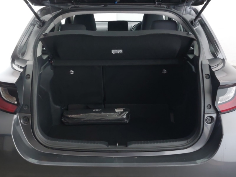 Used Toyota Yaris 2024 for sale - 77842128: Photo 8