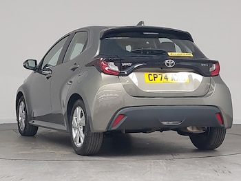 Used Toyota Yaris 2024 for sale - 78179276: Photo