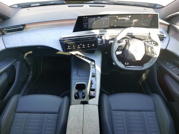 Used Peugeot 5008 2025 for sale - 76258786: Photo 2