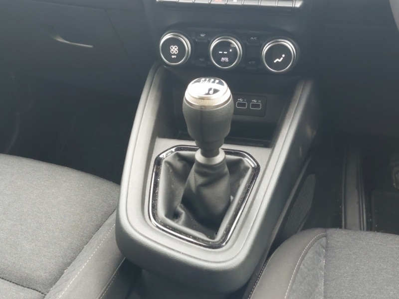 Used Renault Clio 2023 for sale - 77266525: Photo 11