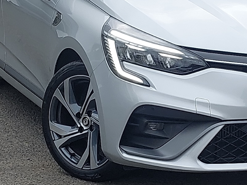 Used Renault Clio 2023 for sale - 76695091: Photo 9