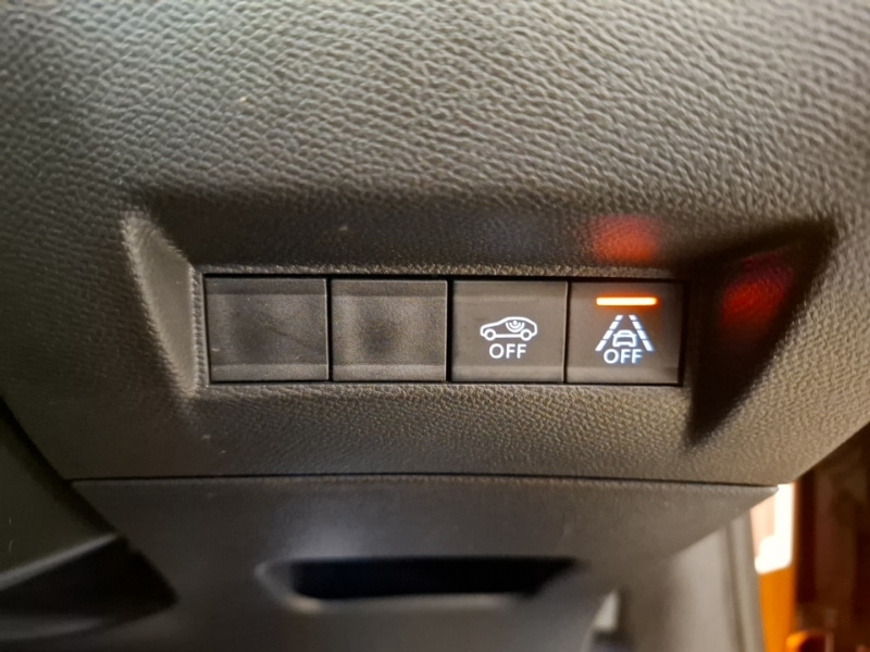 Used Peugeot 2008 2021 for sale - 77290099: Photo 10