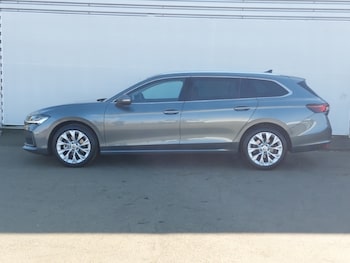 Used Skoda Superb 2024 for sale - 76447474: Photo