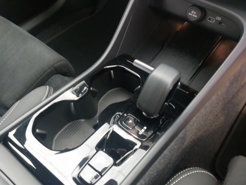 Used Volvo XC40 2024 for sale - 76354036: Photo 10