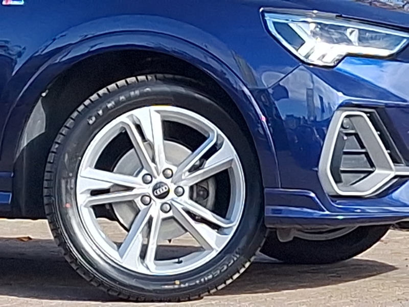 Used Audi Q3 2020 for sale - 76741926: Photo 9