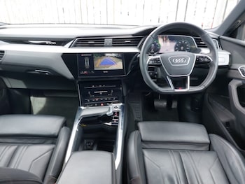 Used Audi e-tron 2020 for sale - 78576260: Photo