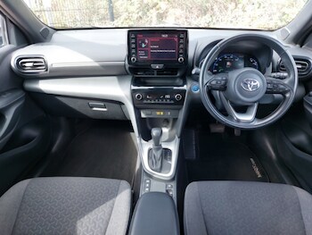 Used Toyota Yaris Cross 2023 for sale - 78152068: Photo