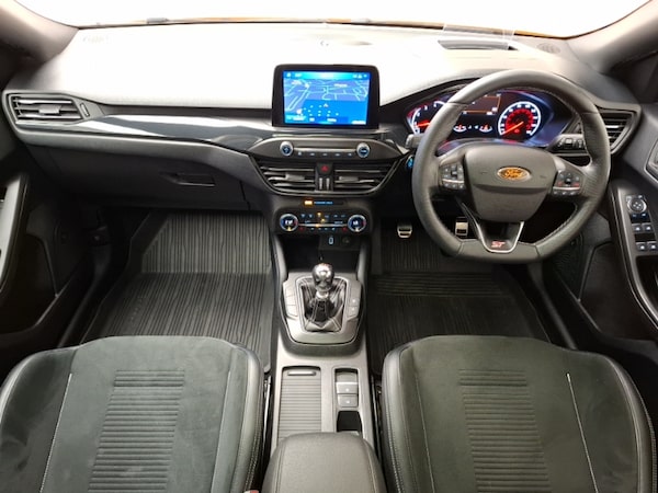 Used Ford Focus 2020 for sale - 76233159: Photo 2