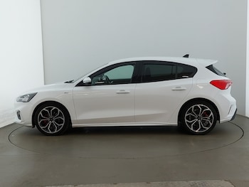Used Ford Focus 2022 for sale - 78560494: Photo