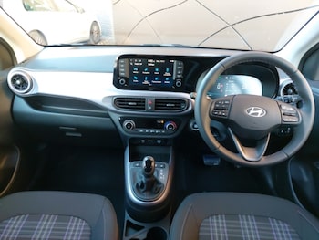 Used Hyundai i10 2025 for sale - 76799992: Photo