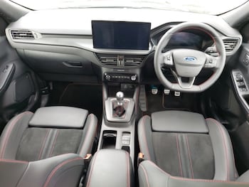 Used Ford Kuga 2025 for sale - 76198905: Photo 2
