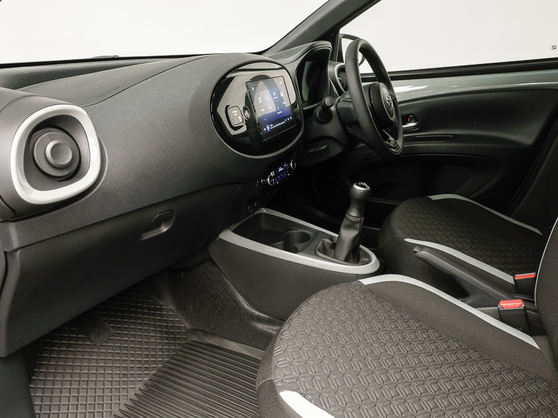 Used Toyota Aygo X 2025 for sale - 76846740: Photo 5