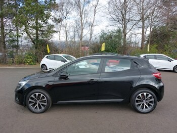 Used Renault Clio 2023 for sale - 78164944: Photo