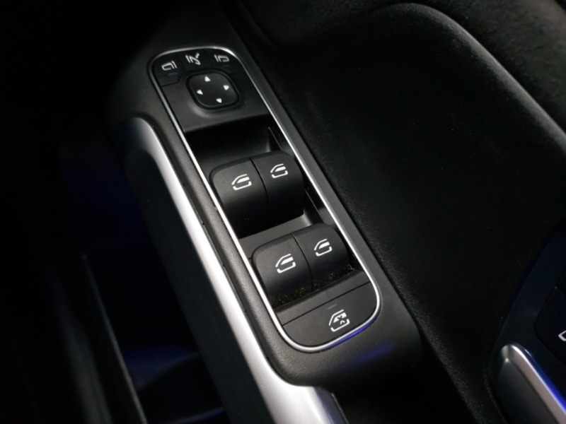 Used Mercedes-Benz GLB 2023 for sale - 77024903: Photo 12