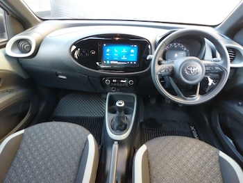 Used Toyota Aygo X 2024 for sale - 76606626: Photo