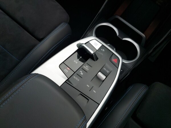 Used BMW iX1 2023 for sale - 76325340: Photo 10