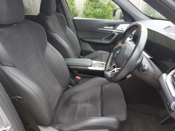 Used BMW iX1 2023 for sale - 76325340: Photo 11
