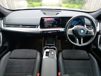 Used BMW iX1 2023 for sale - 76325340: Photo