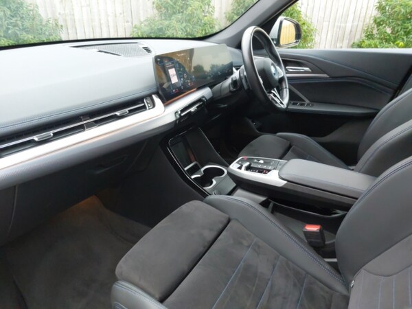 Used BMW iX1 2023 for sale - 76325340: Photo 7