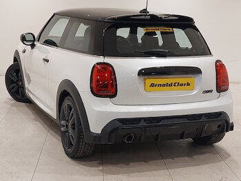 Used MINI Cooper 2023 for sale - 78253802: Photo