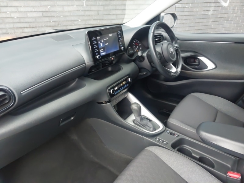 Used Toyota Yaris 2021 for sale - 77875949: Photo 5