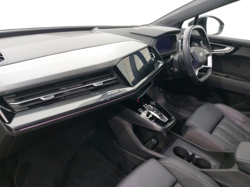 Used Audi Q4 e-tron 2022 for sale - 77986068: Photo 5