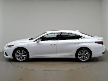 Used Lexus ES 2020 for sale - 75640396: Photo