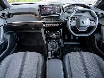 Used Peugeot 2008 2025 for sale - 76483498: Photo