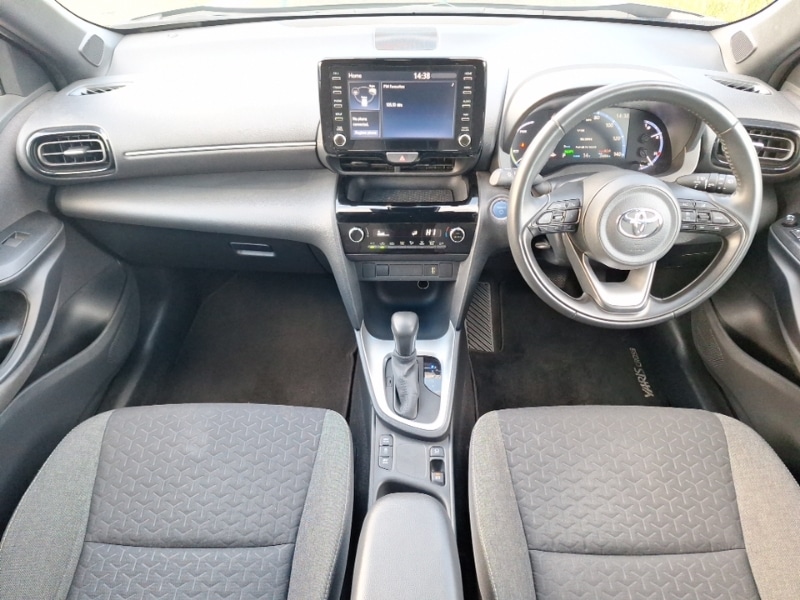 Used Toyota Yaris Cross 2022 for sale - 76511425: Photo 2